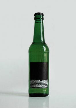 premiumbier mit zahnluecke